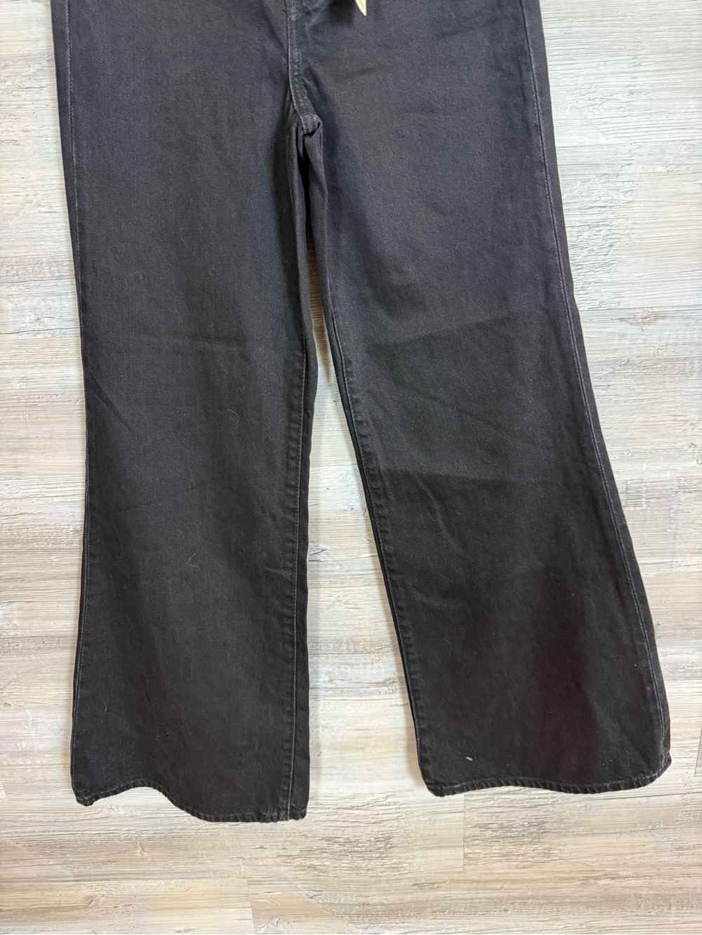 Levi’s High Loose Flare Jeans 25x32 NWT Black High Rise Wide Leg Retro - Picture 6 of 8